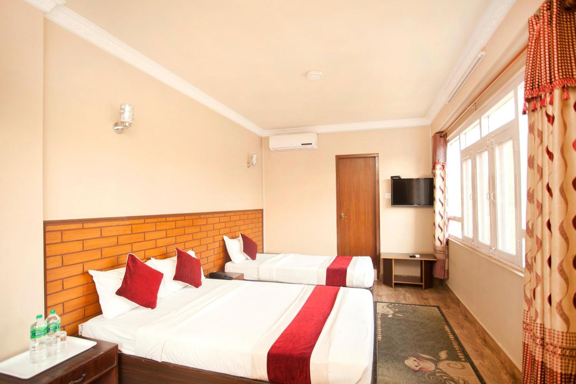 Hotel Holiday Taj Kathmandu Exterior photo