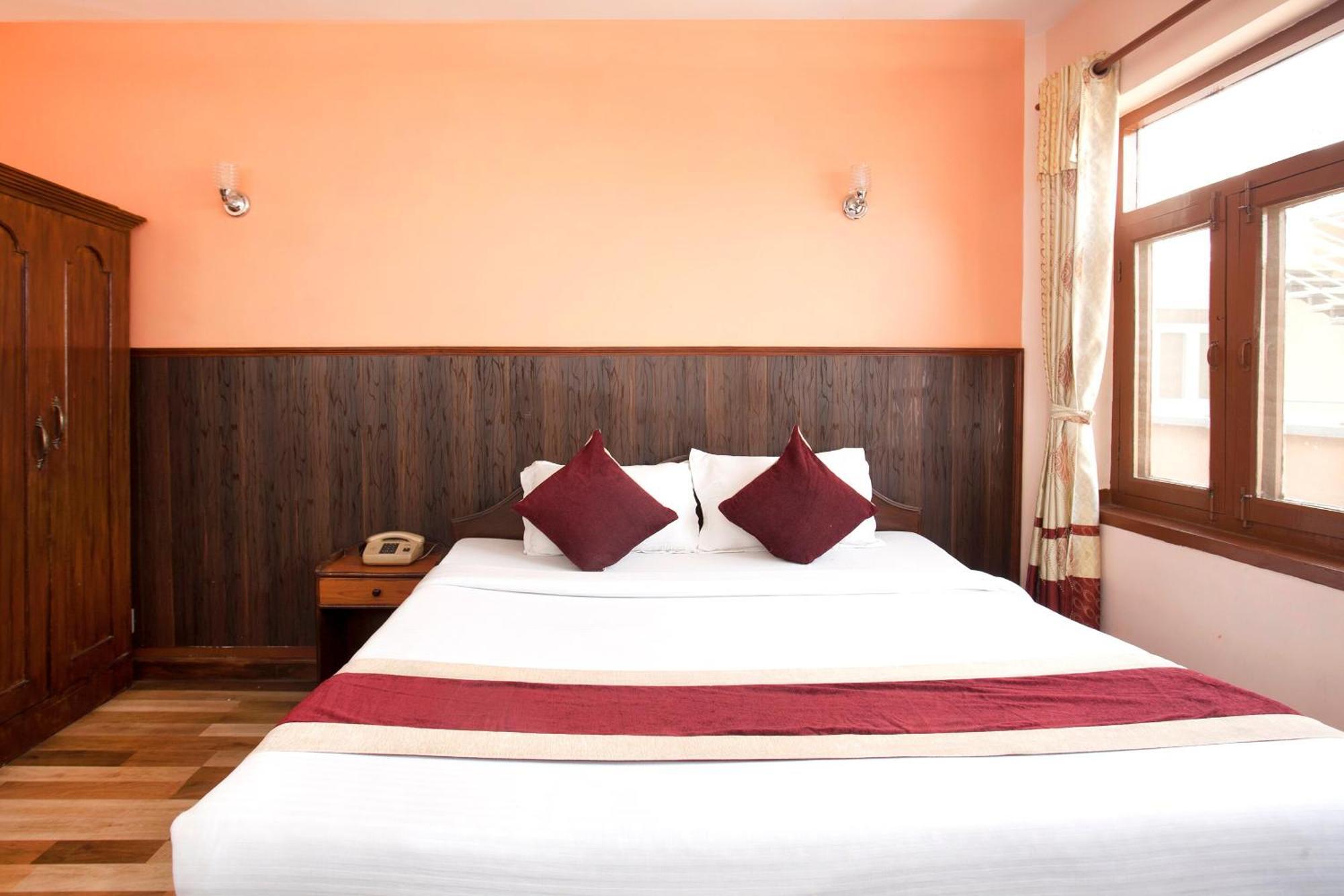 Hotel Holiday Taj Kathmandu Exterior photo