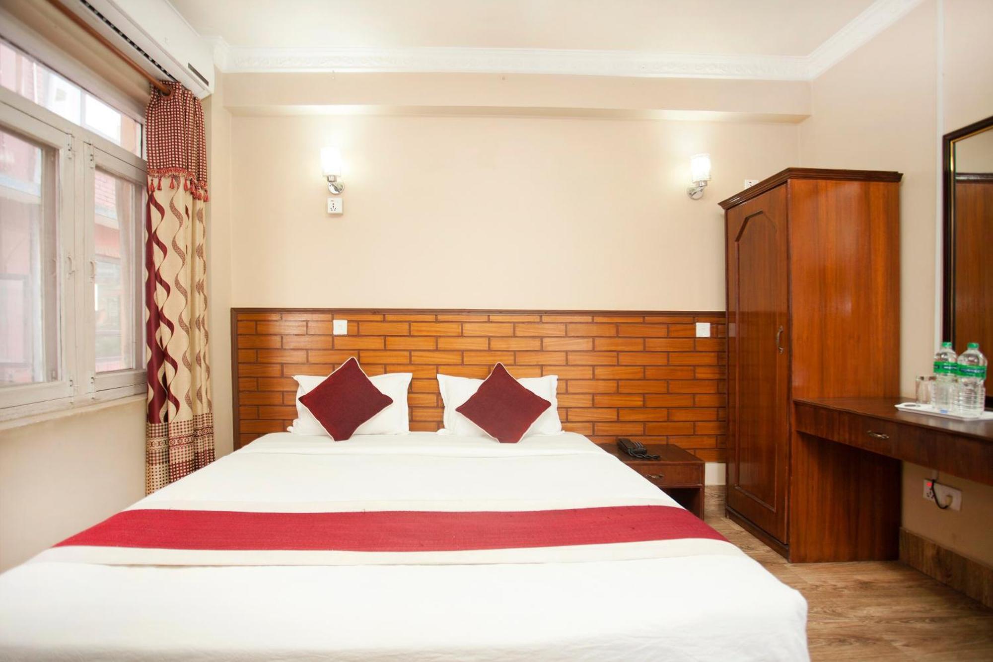 Hotel Holiday Taj Kathmandu Exterior photo